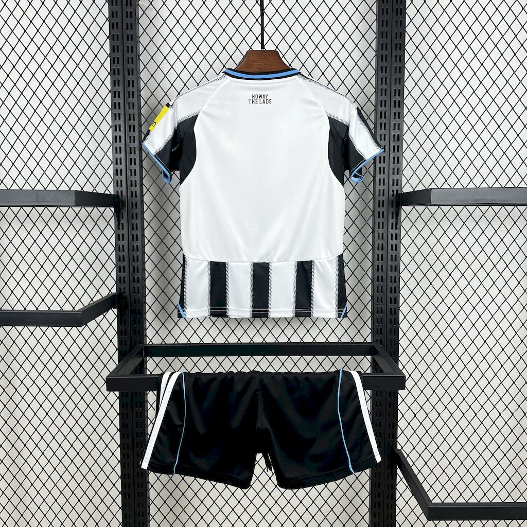 Kit Bambino/Ragazzo Newcastle Prima 25/26