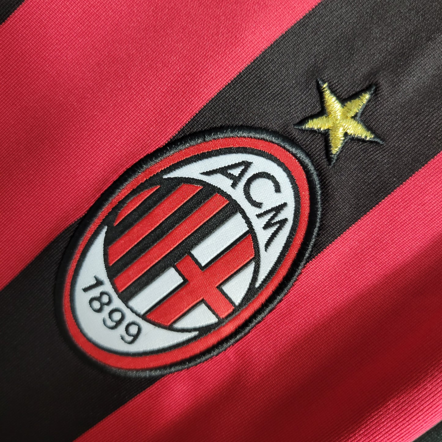 Milan Retro Home 09/10