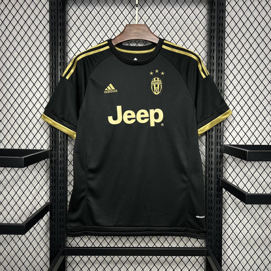 Juventus Third 15/16