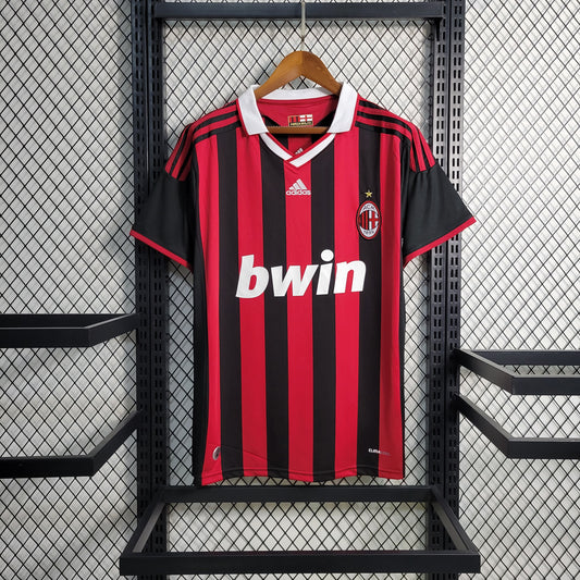 Milan Retro Home 09/10