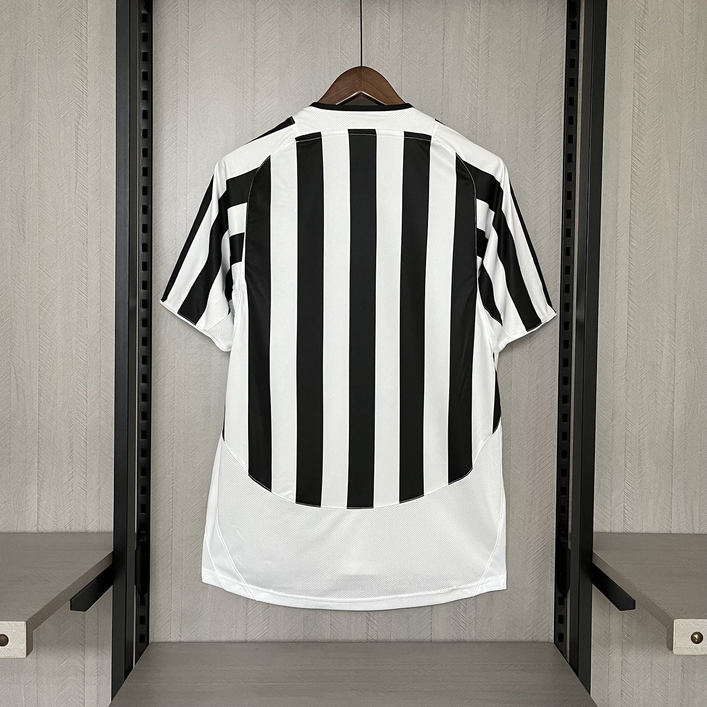 Juventus Home 03/04