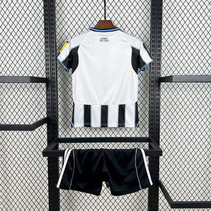 Kit Bambino/Ragazzo Newcastle Prima 25/26