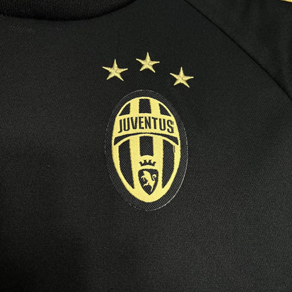 Juventus Third 15/16